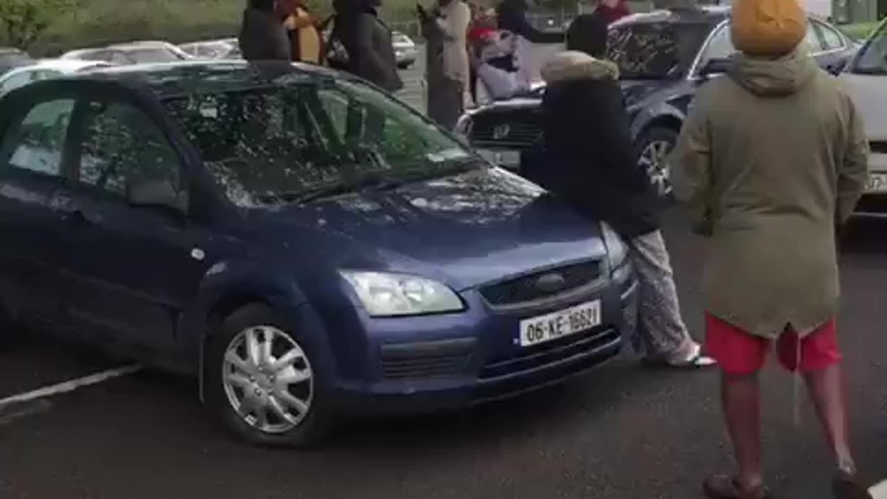 📍Mosney, County Meath African 'asylum seekers' stage a protest where they