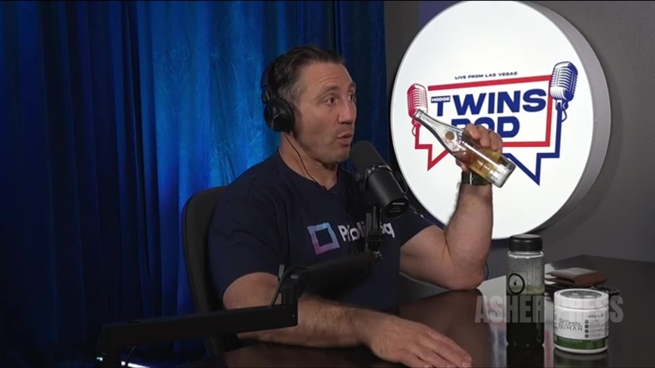 Tim Kennedy discusses Israel vs Palestine w' Pro Palestinian Twins Pod