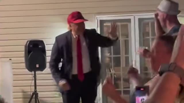 Watch top Trump impersonator bob dibuono shock party。