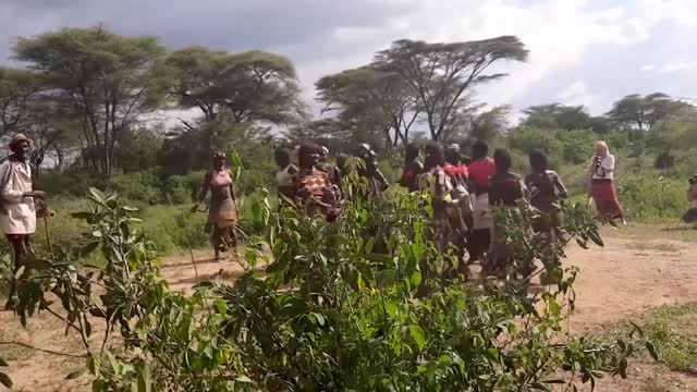 Ethiopia - Bull jumping ceremony of the Hamer tribes