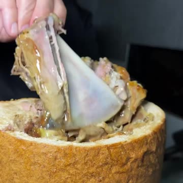 TEK BAŞINA BİTİREBİLECEK ARKDAŞINA GÖNDER. #ezzet #yemek #tandir #food #ekmekarası