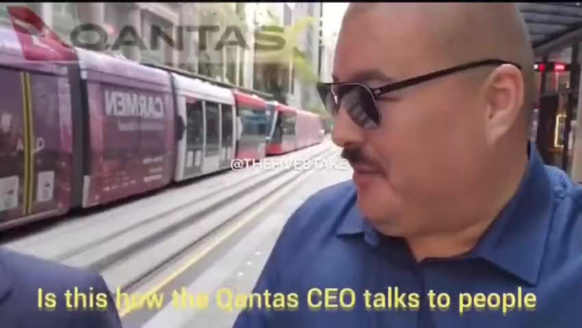 CEO of Quantas Airlines is confronted over his mandating of the vaccine for employees.👀