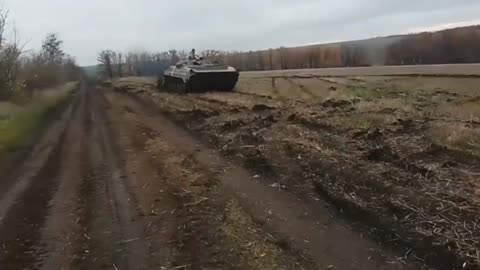 Ukrainian troops carry out explosive combat drilis with newly enlisted recruits