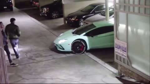 Justin Bieber Couldn't Drive Out His Lamborghini