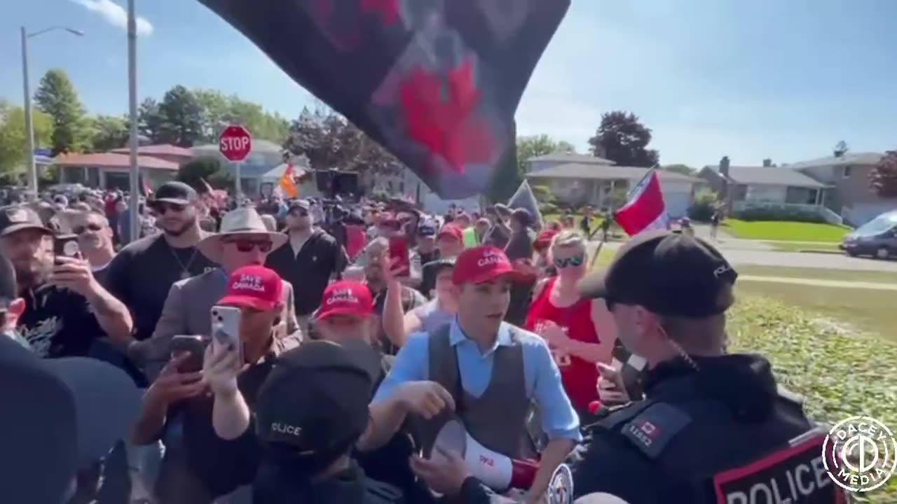 More footage of Nic Alexander again attacked by Government Union Shills