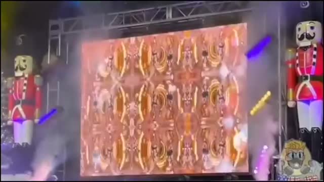 Family friendly porn. Bring all your children and enjoy the show