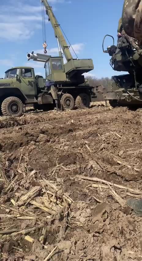 Ukrainians Reload BUK SAM