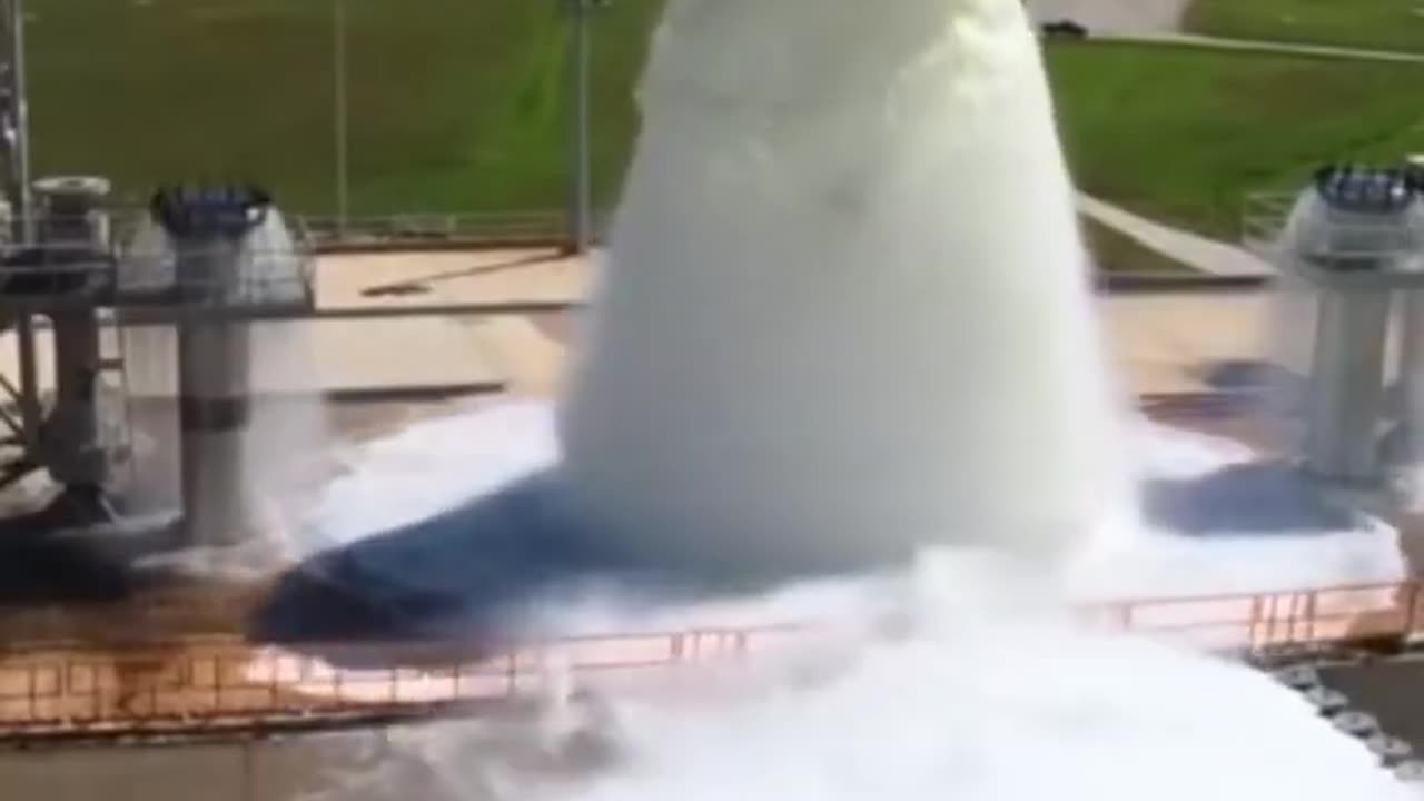 This Is How NASAs Water Jet System Protects A Rocket Launch