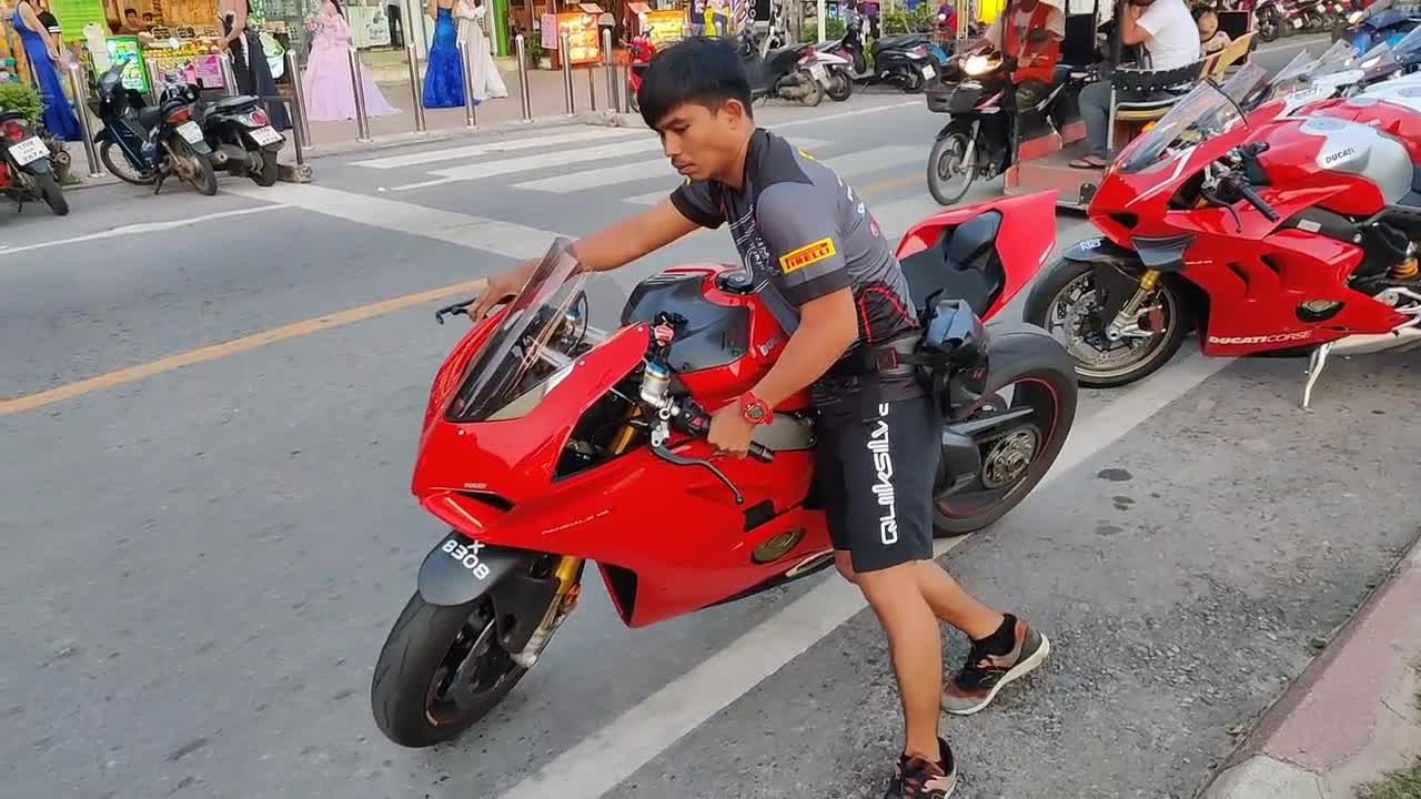 Ducati Group From Malaysia | V4RR - Ducati Superbikes |