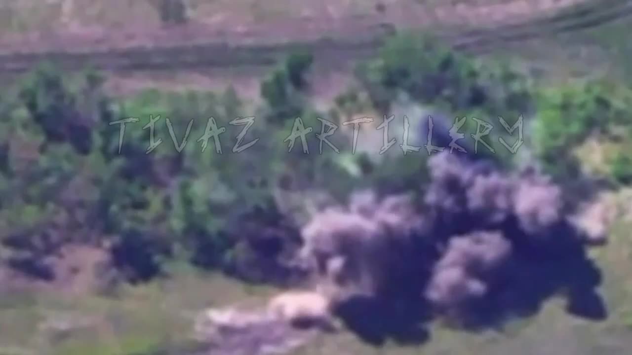 Ukrainian Counter-Battery Artillery Destroys Russian Firing Position