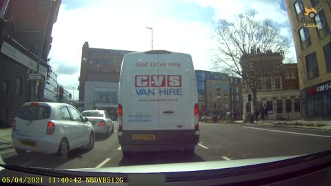 Dash cam UK Bad Drivers - Close Calls Vol. 8