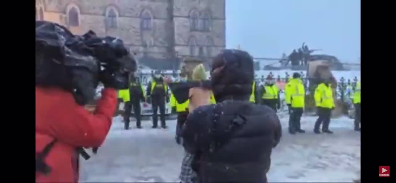 FAKE ARREST!!! MAINSTREAM MEDIA RIGHT PLACE AT RIGHT TIME