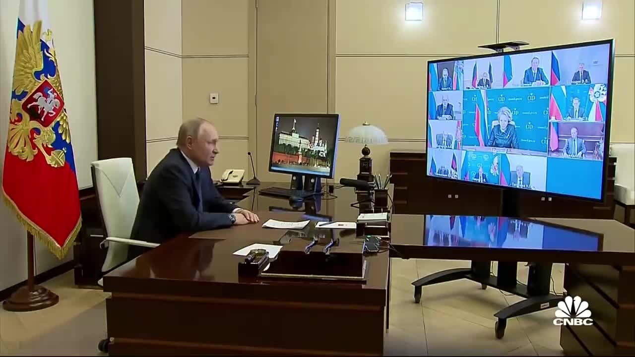 Vladimir Putin addresses Russian people on invasion of Ukraine