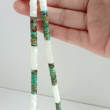 Beautiful Princess spiny oyster white shell handmade necklace Natural turquoise shell choker