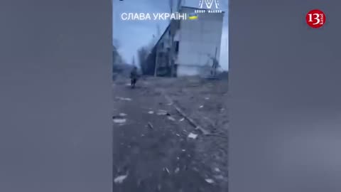 Close-range street battle between Georgian fighters and Russians in central Bakhmut