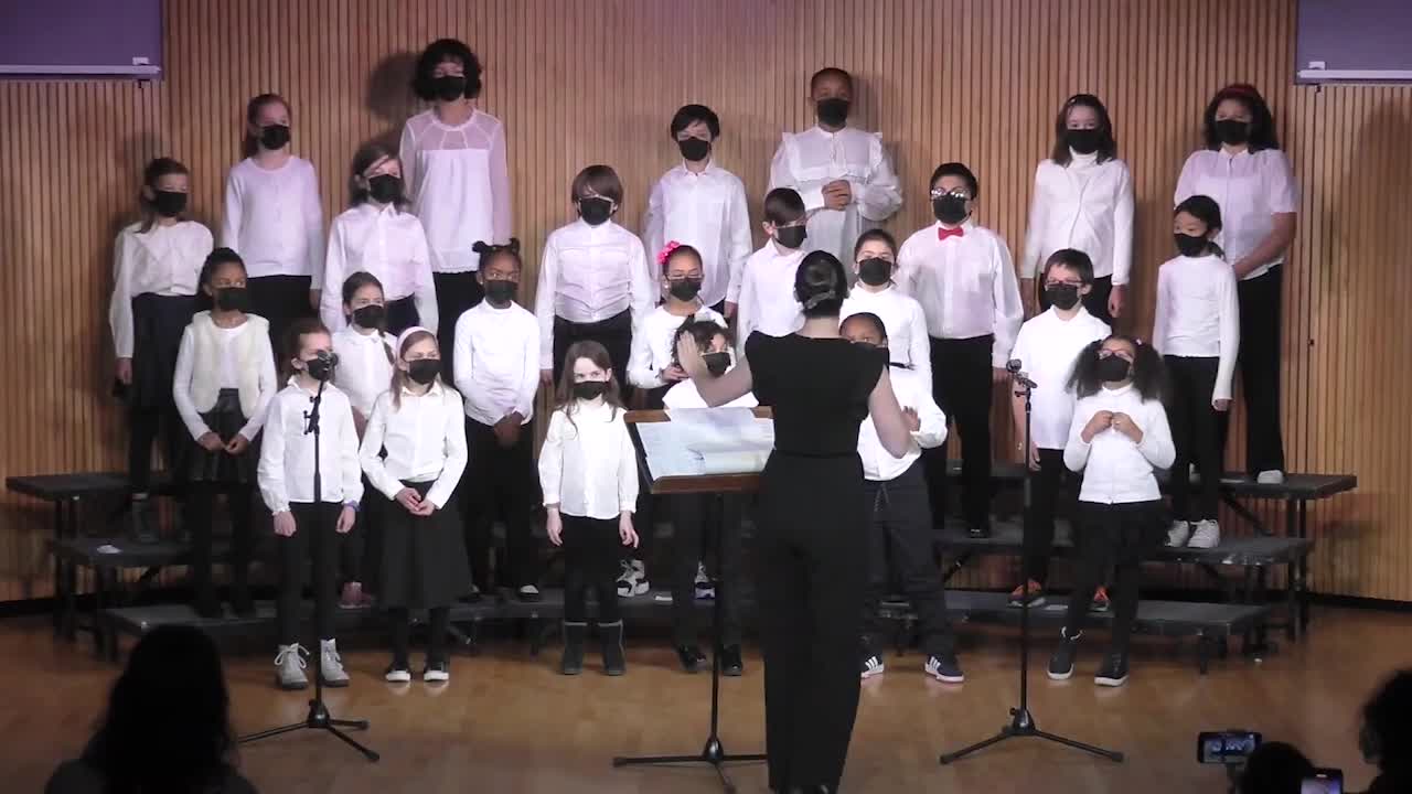 The Holly and the Ivy Performed by the Preludio Choir of Third Street Music