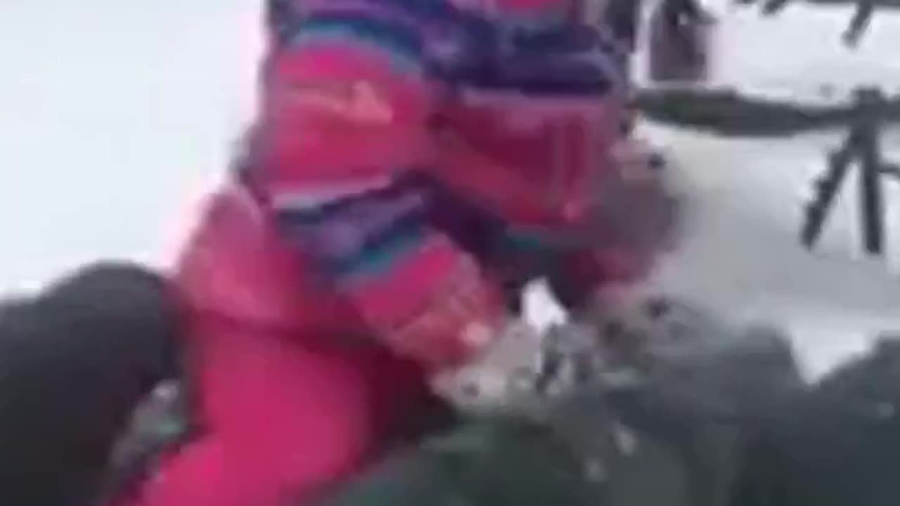 Push-Ups in the Snow with a girl 👊🏼🤺🥊