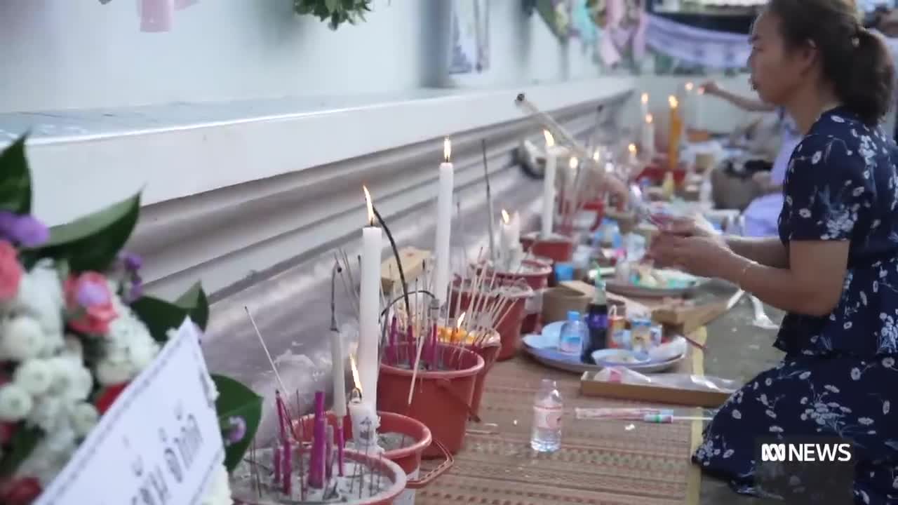 Thailand massacre: Hundreds pay respects in temples to victims | ABC News