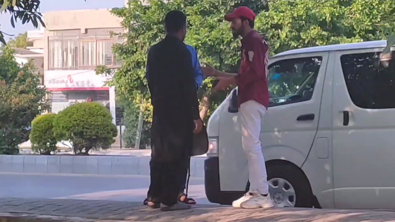 Blind Man prank video | by Shahzad gul,rashi and Akeel | 3 idiots sra | 2024