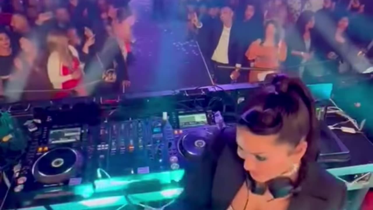 Dj Leone in the house!!
