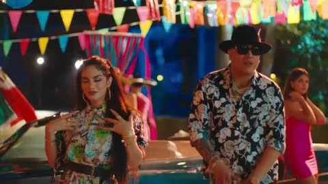 Apreton - Kim Loaiza x Dj Luian x Mambo Kingz FT De La Ghetto, Darell, Kevvo (Video Oficial)