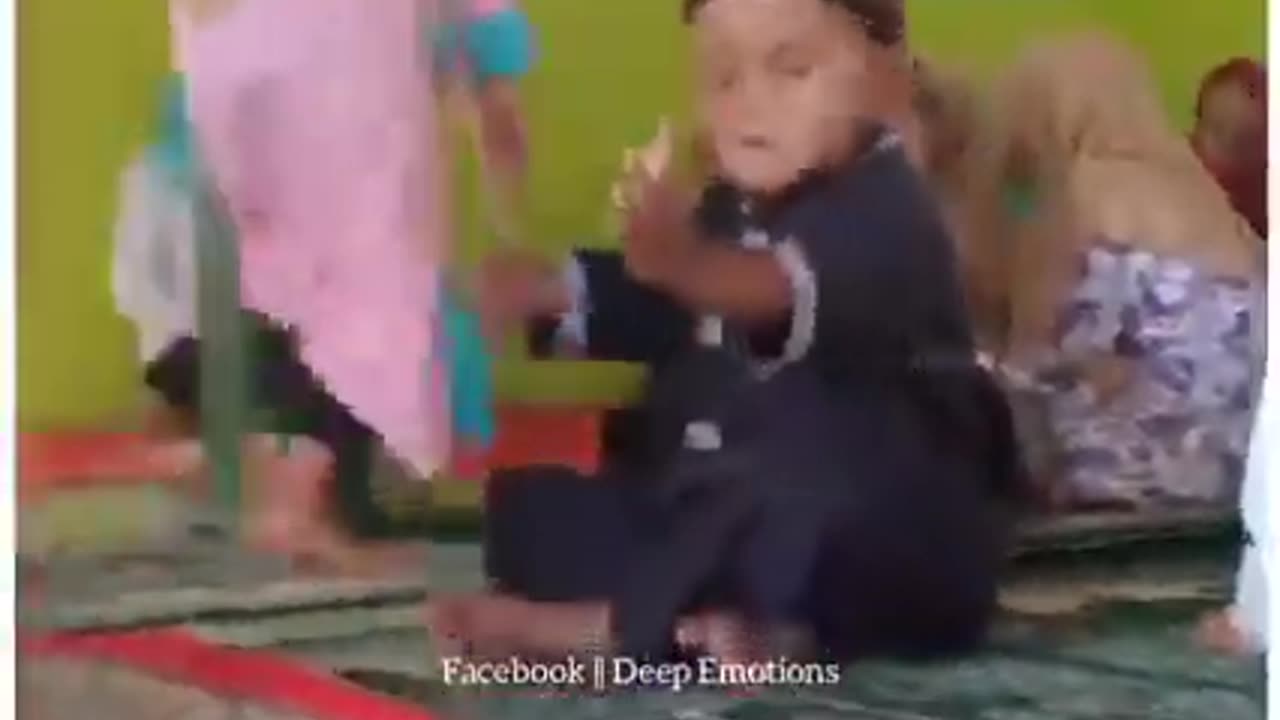 Vary funny and cute baby 💜💜💜. 😀😀😃