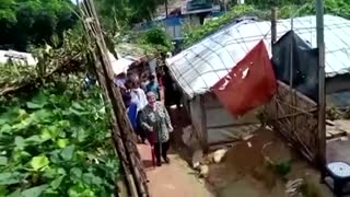 UN rights chief visits Rohingya refugees in Cox's Bazar