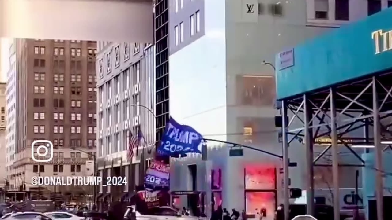 🇺🇸 Spotted in NYC 🫠🤣🇺🇸