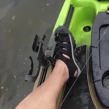 Hooked in the Leg: Thrashing Hammer Handle Pike gets me in the leg with Treble Hook!!!