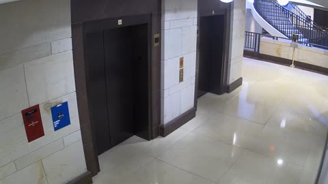 7050CVCLLElevator24-25Lobby_2021-01-06_07h32min02s533ms.mp4