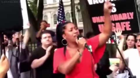 NY City Woman RESISTS Government Overreach in Inspirational Speech