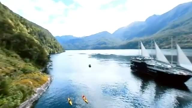 Doubtful Sound, New Zealand in 360