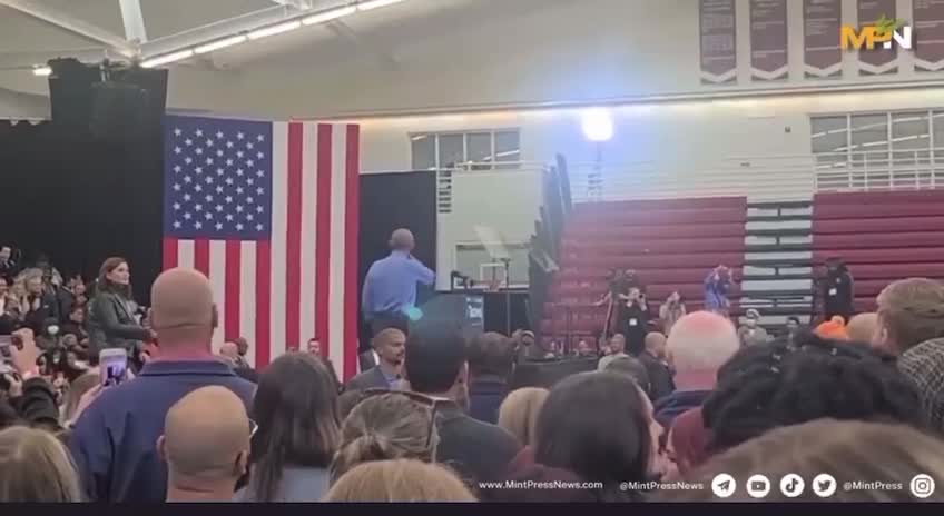 Obama heckled at Detroit rally over 2014 "overthrow of Ukraine."