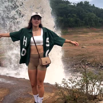 Waterfall expectation vs reality 😂