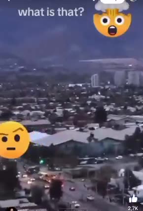 Dường như có 1 tia Lade bắn từ trên trời xuống?