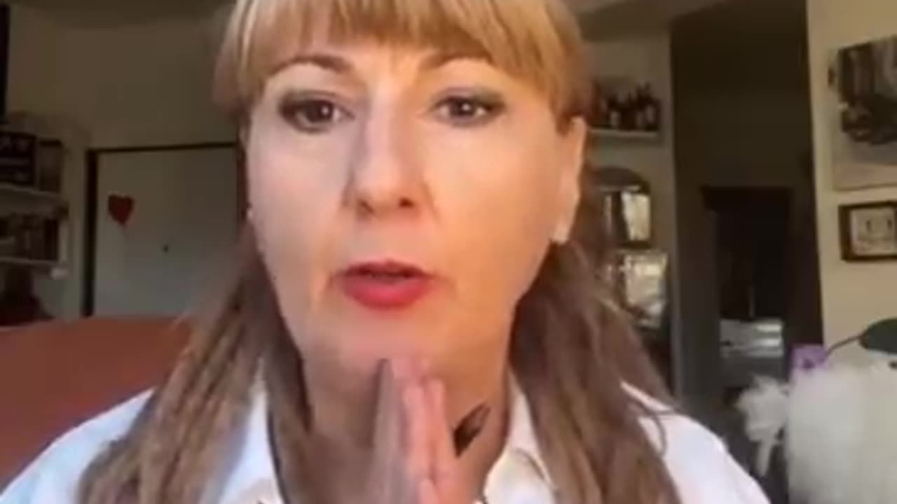 VIDEO | 🔥Raffaella Regoli: "LA VERITÀ SUI VACCINI STA USCENDO MA NON SUCCEDE NULLA..."