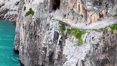 Ancient Wusun Ancient Road carries the glory of our Chinese civilization