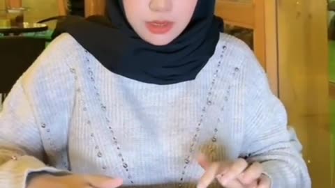 Girl hijaber skill Drum