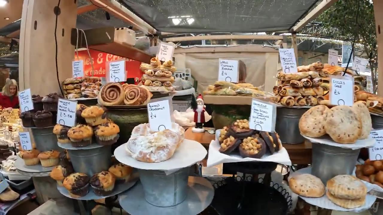 ***A Christmassy London walk through Spitalfields market LONDON***