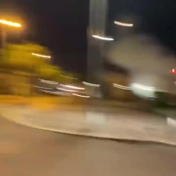 Macron przywołuje motywy zamieszek, gdy Francja płonie