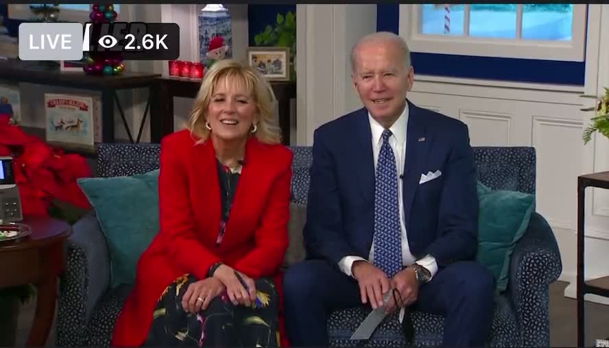 Biden during Christmas 2021: "Let's Go Brandon! I agree"