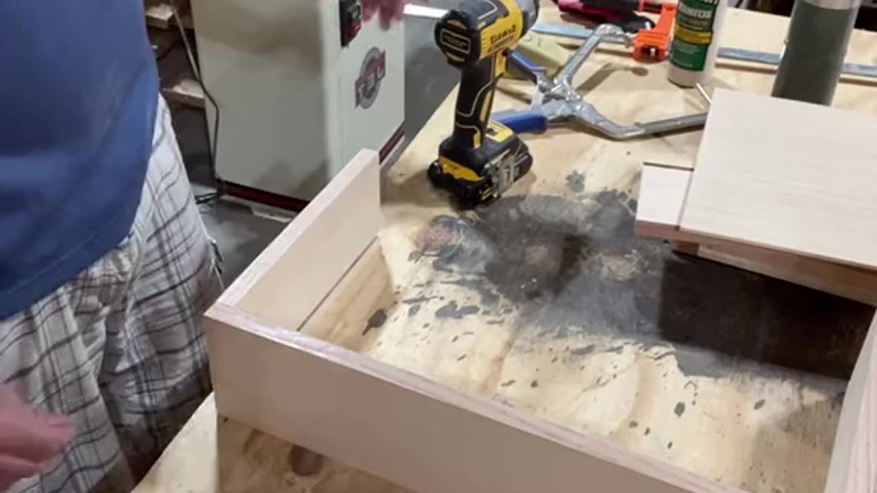 Drawer Construction Made Easy - DIY Woodworking