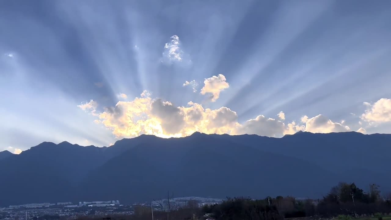 Want to see the light that everyone shoots
