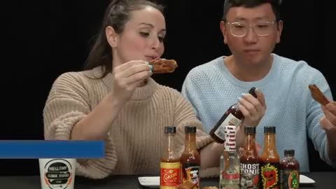 87_JP & Julia Do Hot Ones