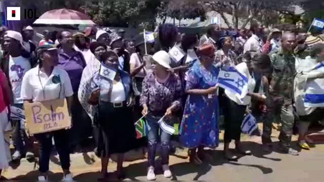 WATCH: South African Friends of Israel gather outside the Embassy of Israel