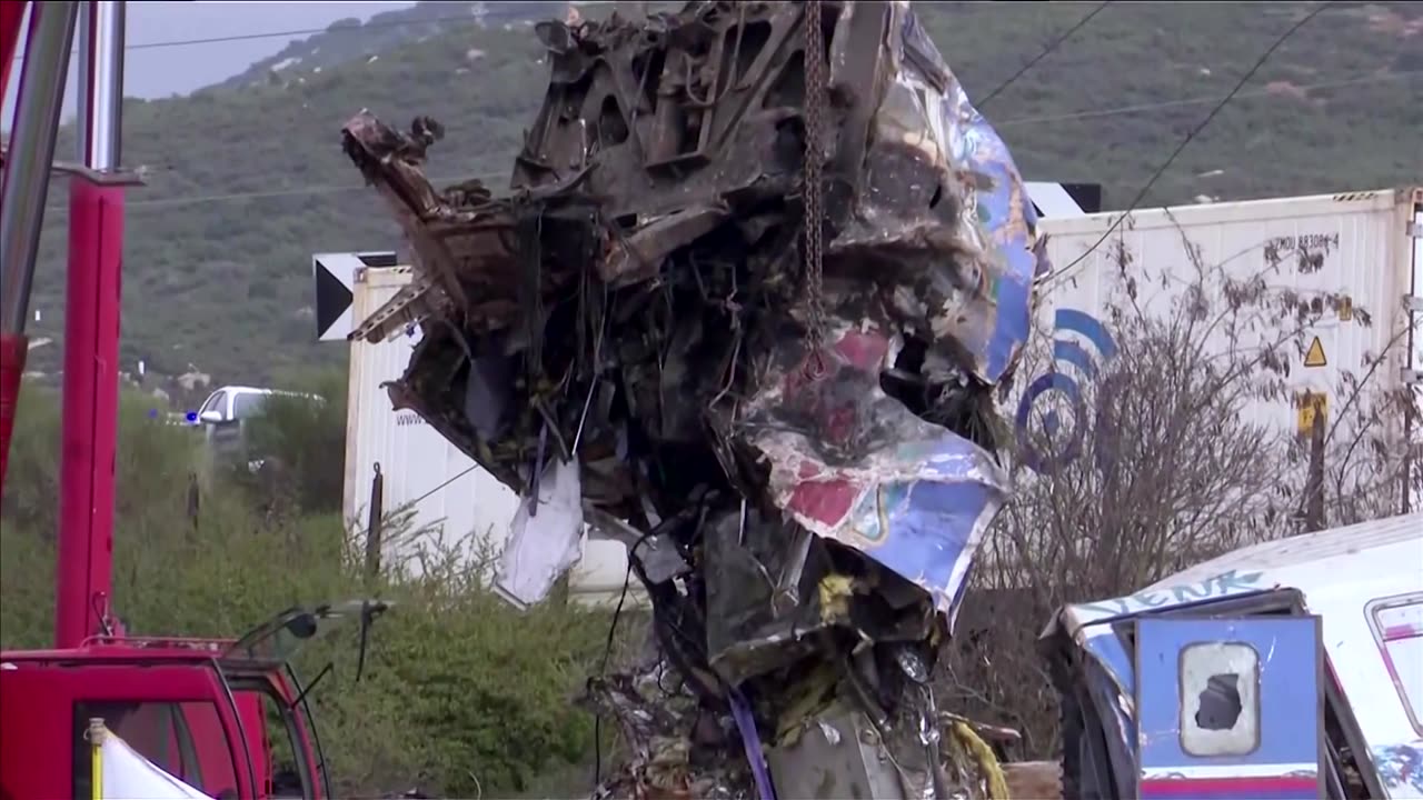 Greek protesters clash with police after train crash