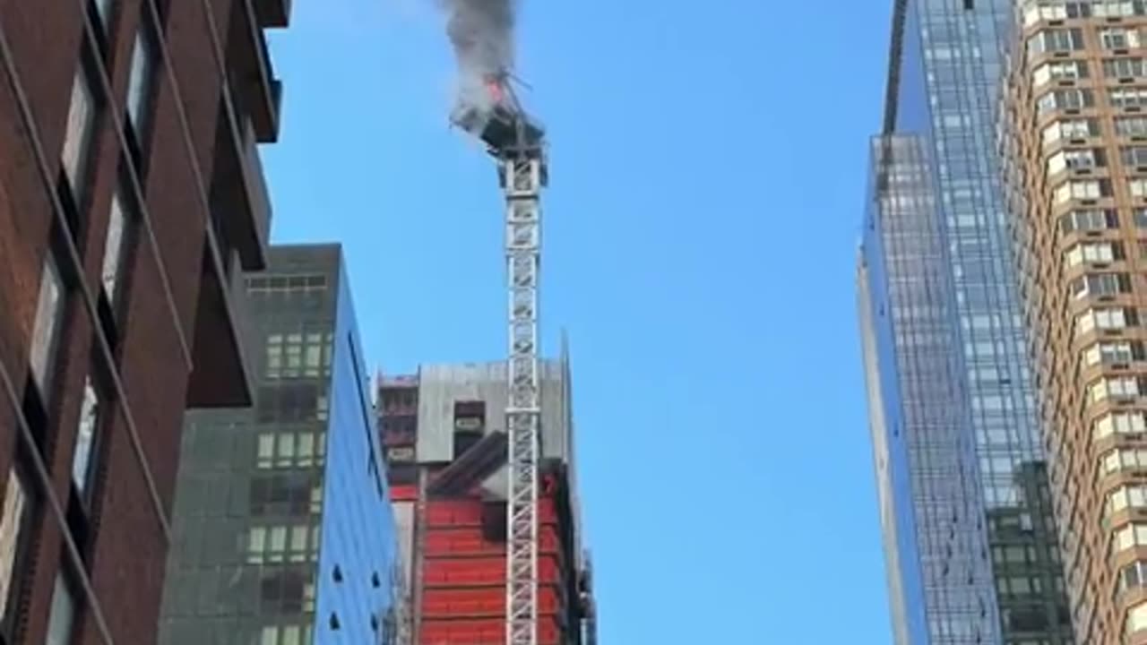 Crane collapse in new York|collapse crane