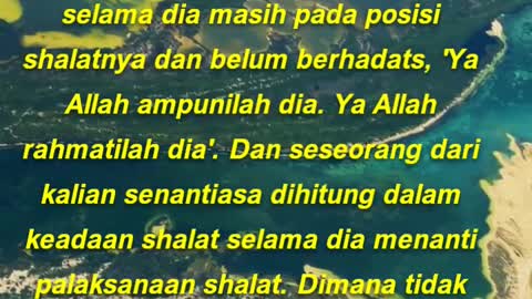 Abu Hurairah berkata, Rasulullah shallallahu 'alaihi wasallam bersabda Para Malaikat berdo'a