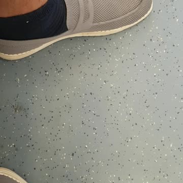 In the train with the shoes