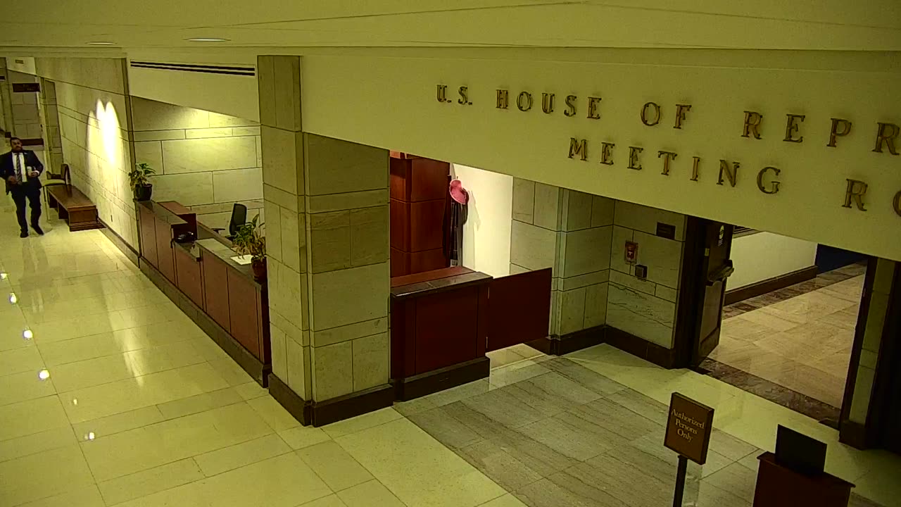 7040CVCLLHouseApptDesk_2021-01-06_22h00min01s717ms.mp4